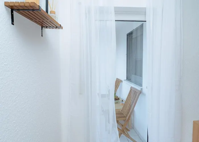 Schoene, Zentral Gelegene &renovierte In Nr 新维德